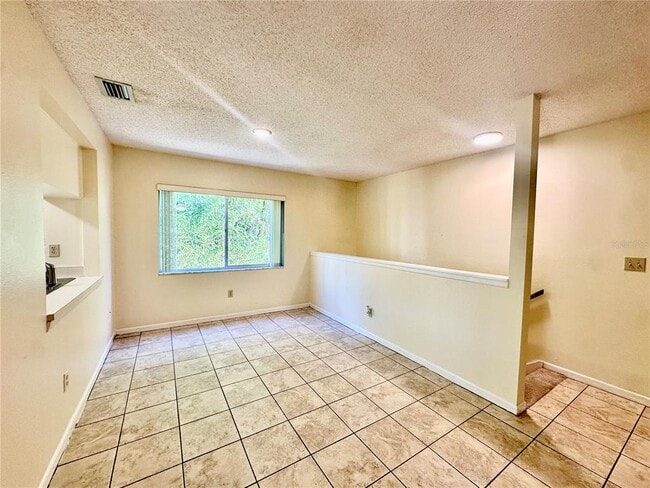 Building Photo - 630 Pavare Ct