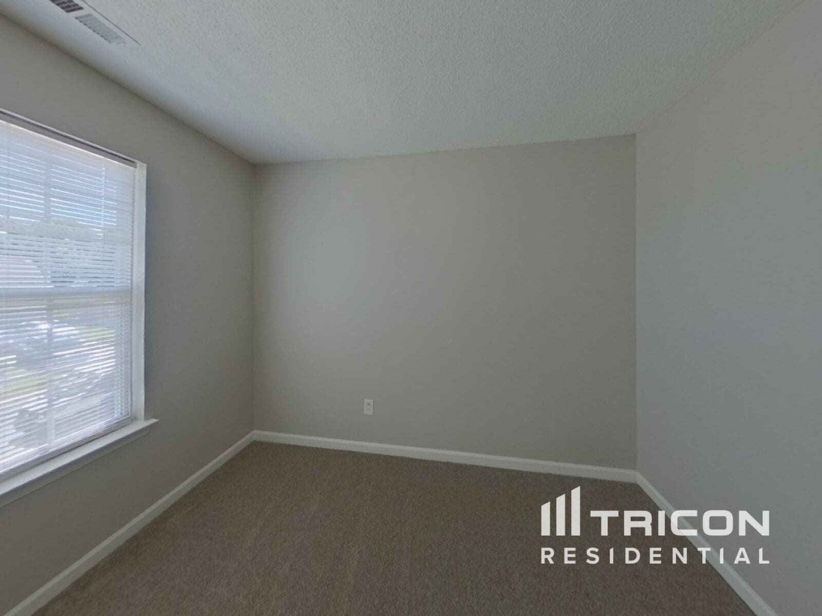 Building Photo - 113 Camforth Dr