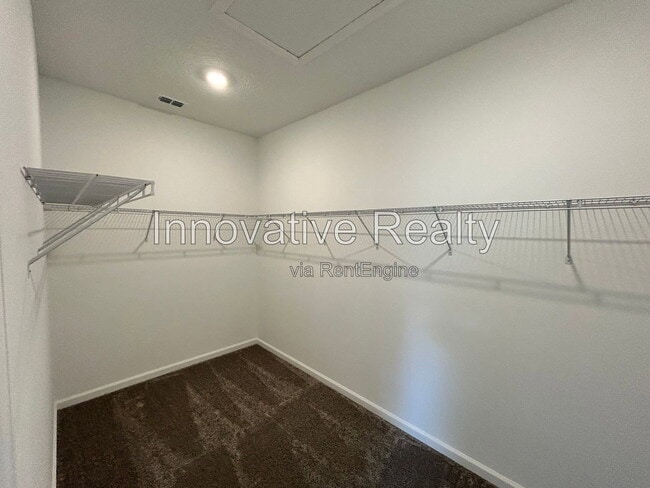Building Photo - 699 Peroni Ave