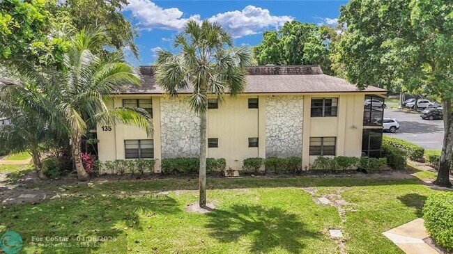 Building Photo - 135 Deer Creek Blvd