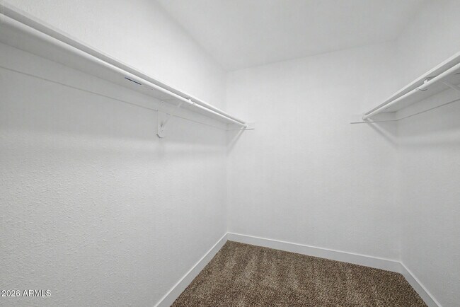 Building Photo - 1432 S Oracle