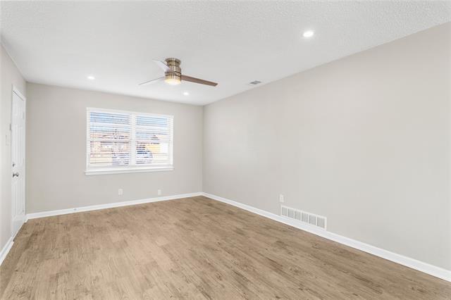 Building Photo - 714 Pleasant Valley Rd