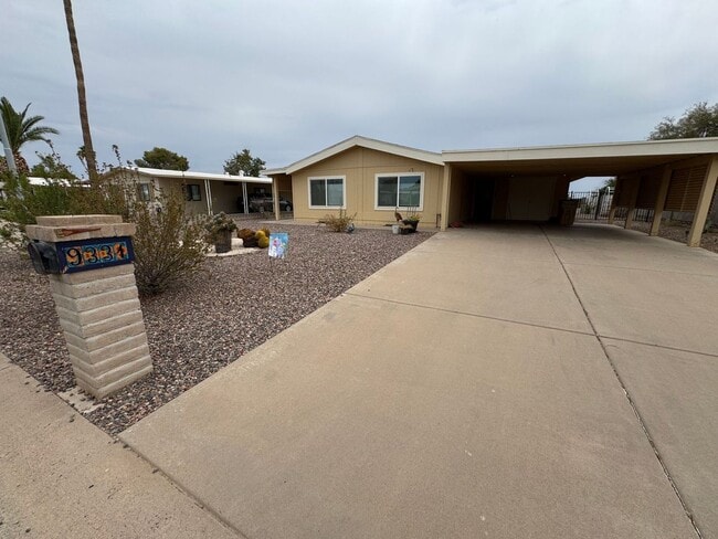 Building Photo - 9331 E Navajo Pl