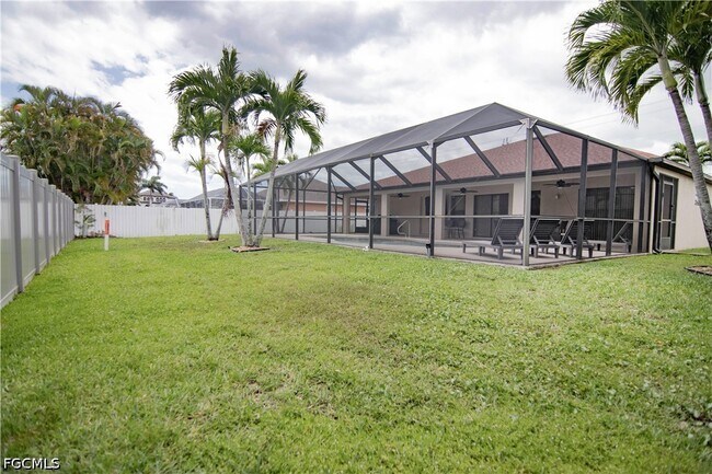 Building Photo - 5023 Agualinda Blvd