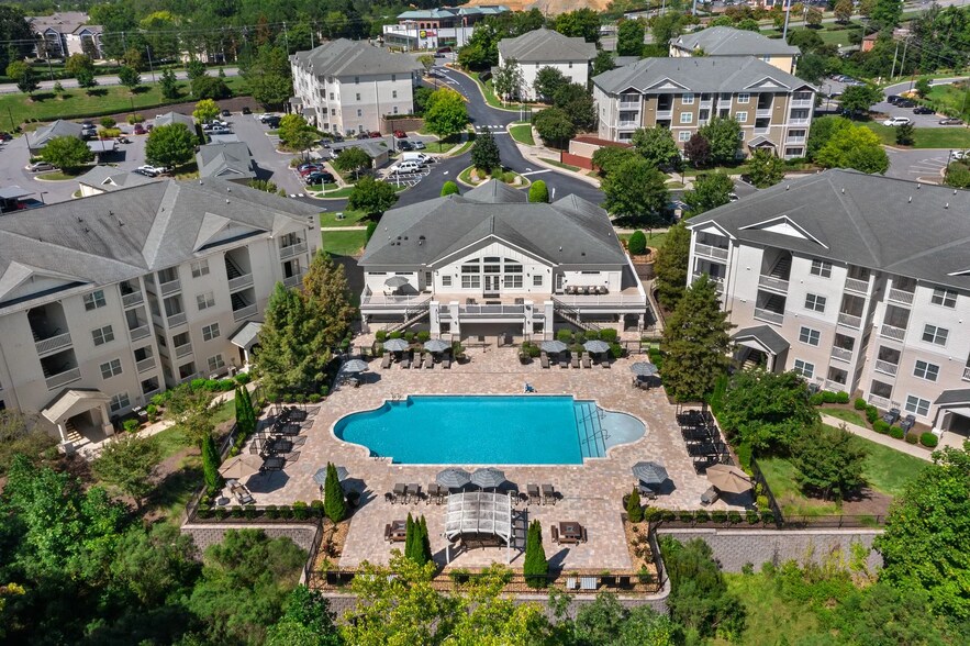 Building Photo - 655 W Mallard Creek Church Rd