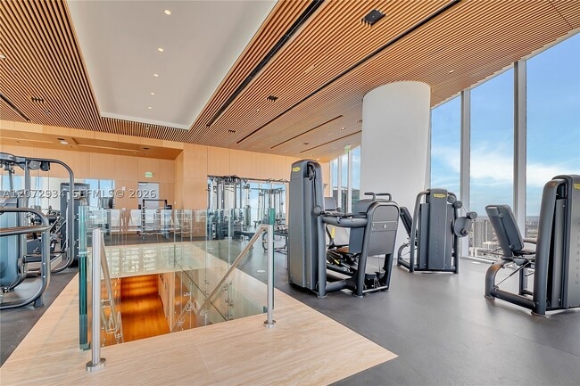 Building Photo - 300 Biscayne Blvd