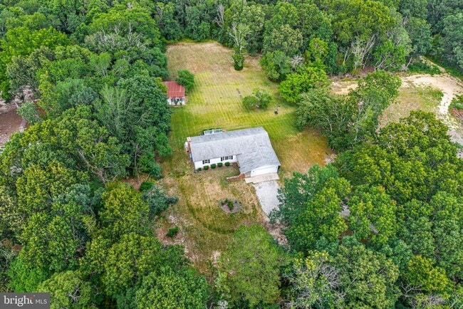 Building Photo - 1150 Garrison Rd