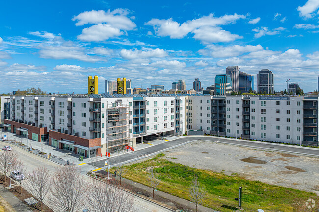 Primary - 805 Riverfront Apartments