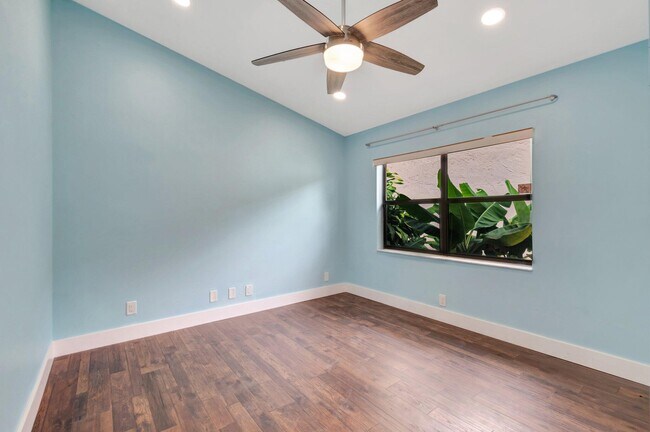 Building Photo - 7810 Villa Nova Dr