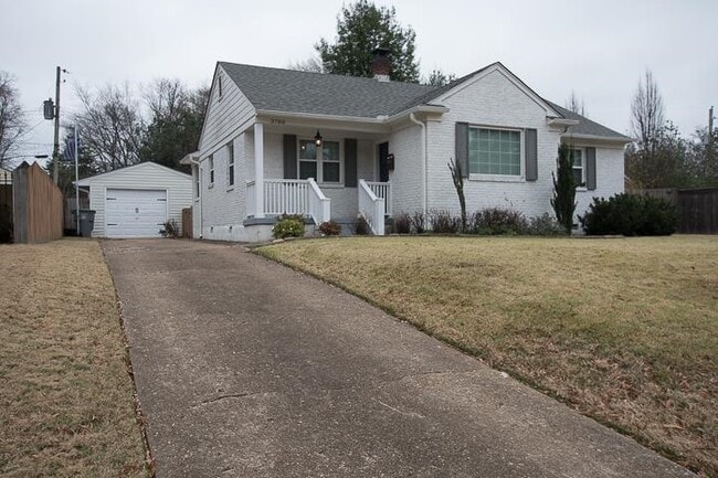 Building Photo - 3780 Cardinal Ave