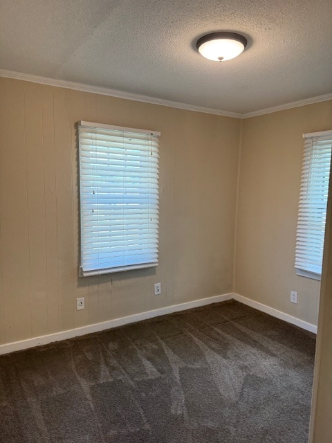 Building Photo - 2BR/1BA home on corner lot in north Nashvi...