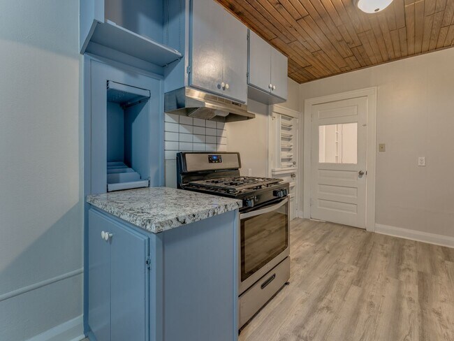 Building Photo - 3 Bedroom 2 Bath home in Shawnee!