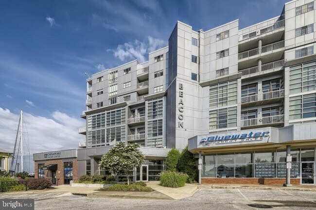 Building Photo - 2772 Lighthouse Point E
