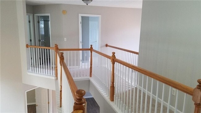 Building Photo - 3652 Roxfield Dr NE