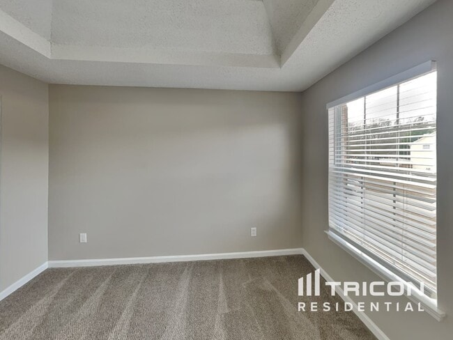 Building Photo - 413 Karli Ct
