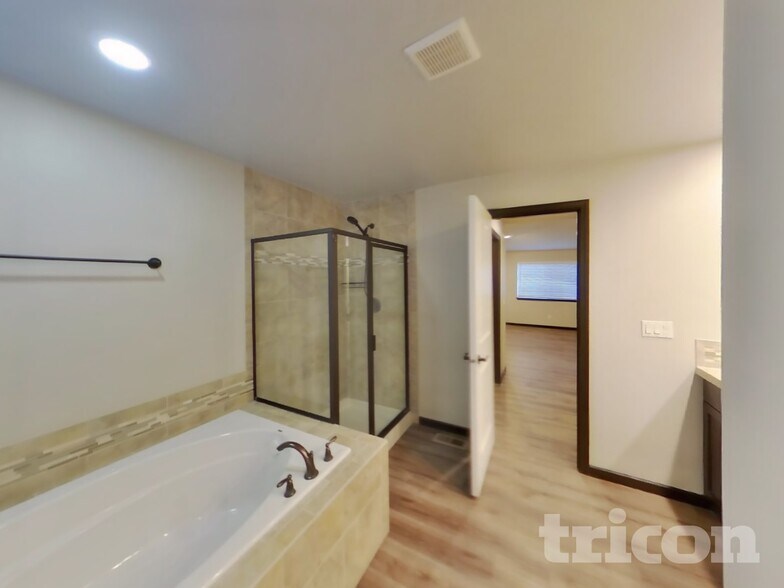 Building Photo - 6706 206th St Ct E