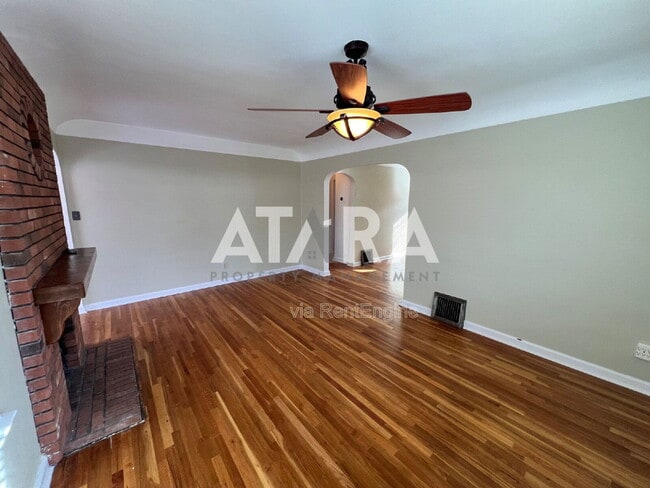 Building Photo - 2959 S 600 E