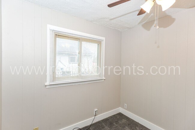 Building Photo - Coming soon! - Experience Urban Sophistica...