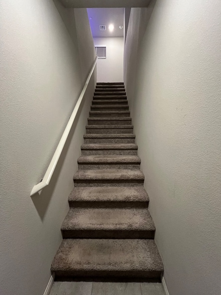 Building Photo - 7377 Dragonfruit Ave