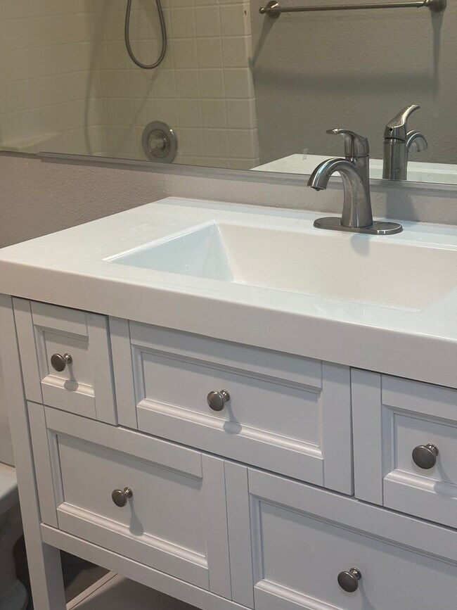 Building Photo - 26219 Corona Dr