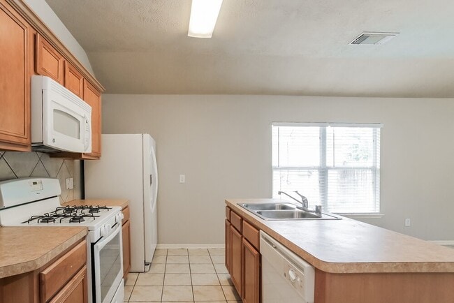 Building Photo - 11303 Northam Dr