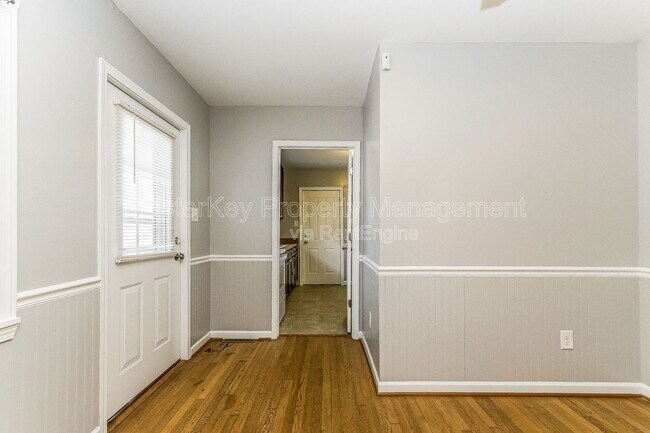 Building Photo - 208 E Geer St