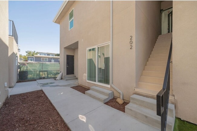 Building Photo - 1/2 Off First Month's Rent - New Construct...