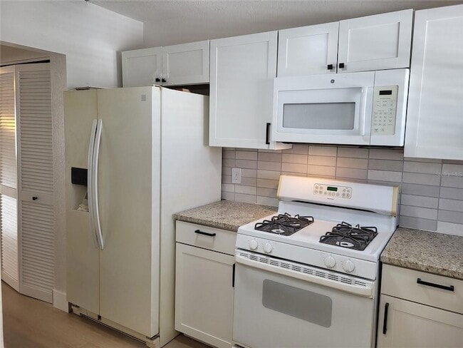 Building Photo - 5521 80th St N