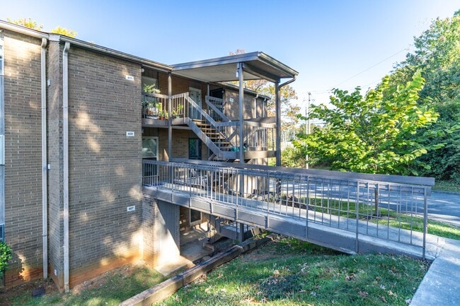 Primary Photo - 407 Canberra Dr