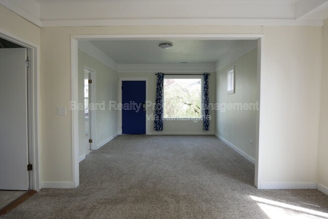 Building Photo - 6711 4th Ave NW