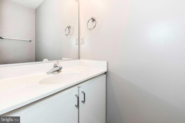 Building Photo - 7709 Rockledge Ct