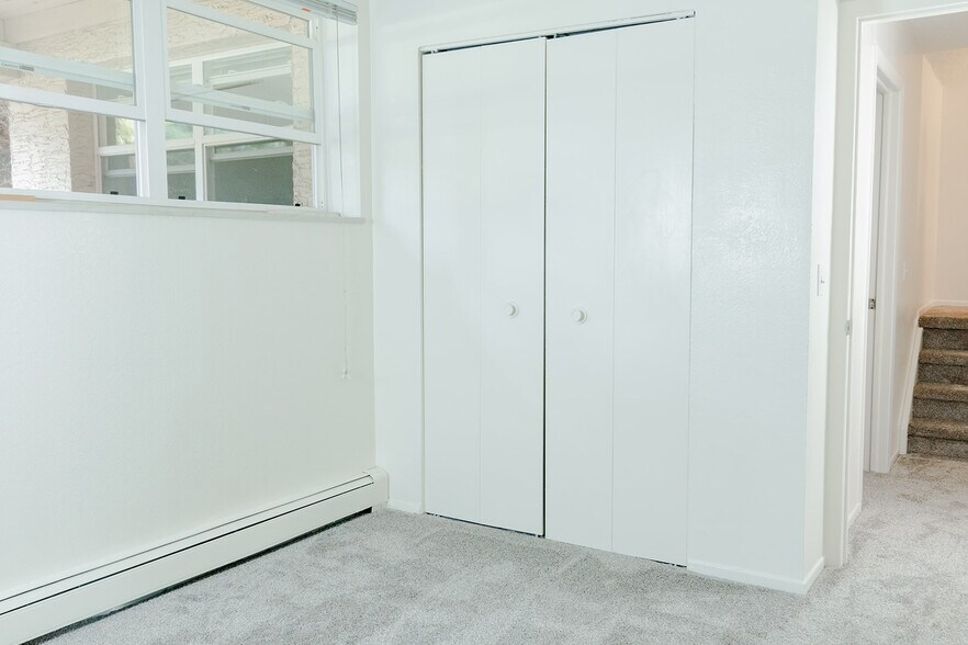 Building Photo - 3030 Oneal Pkwy