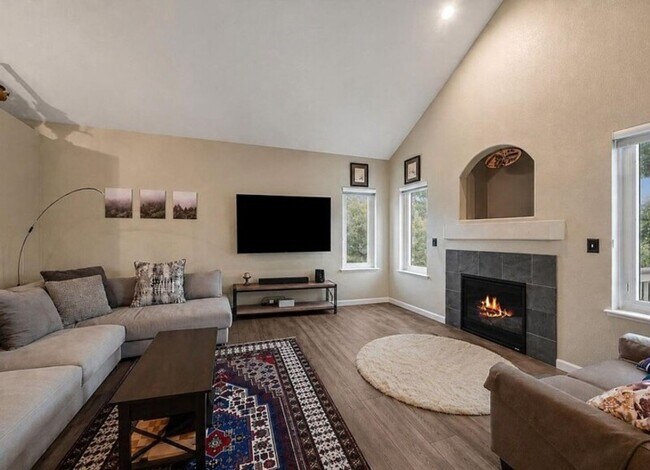 Building Photo - 10654 Apishamore Ct