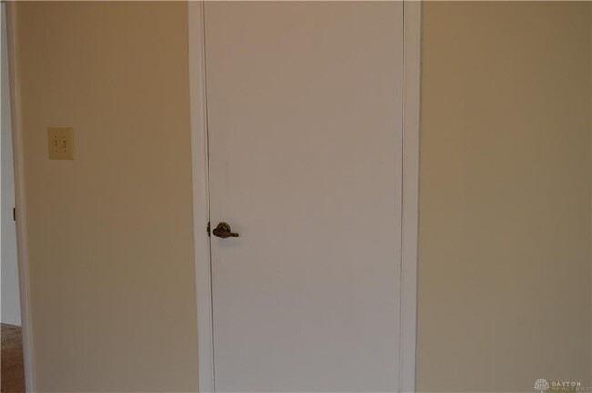 Building Photo - 1217 Robbins Run Ct