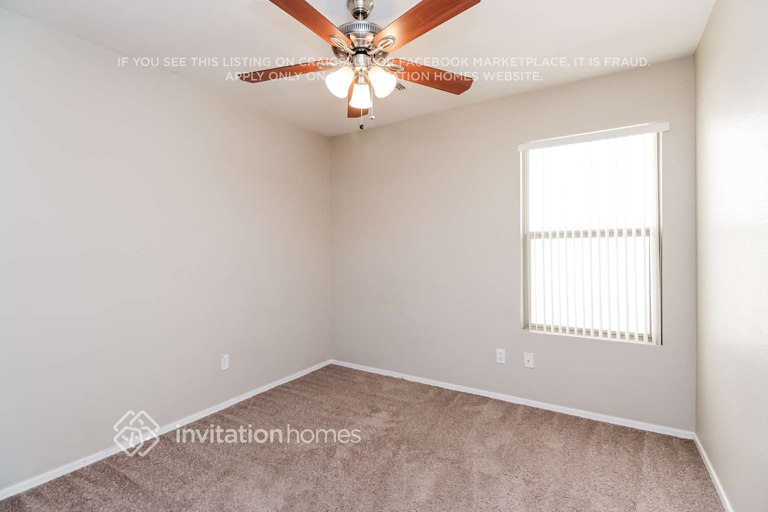 Building Photo - 8852 E Plana Ave