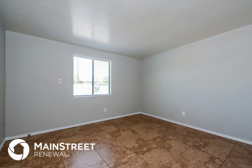 Building Photo - 7627 E 42nd St