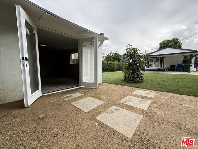 Building Photo - 3031 Virginia Rd