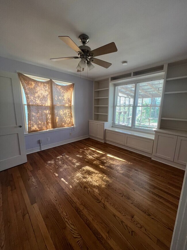 Building Photo - Two Bedroom Remodel in Rosedale Neighborhood