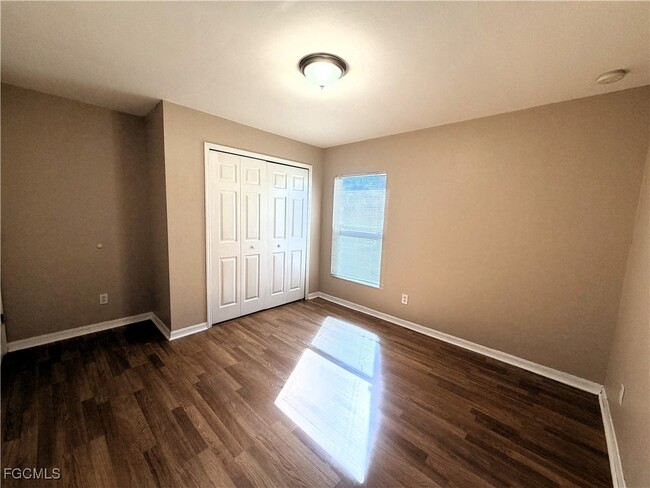 Building Photo - 1710 NW 17th St