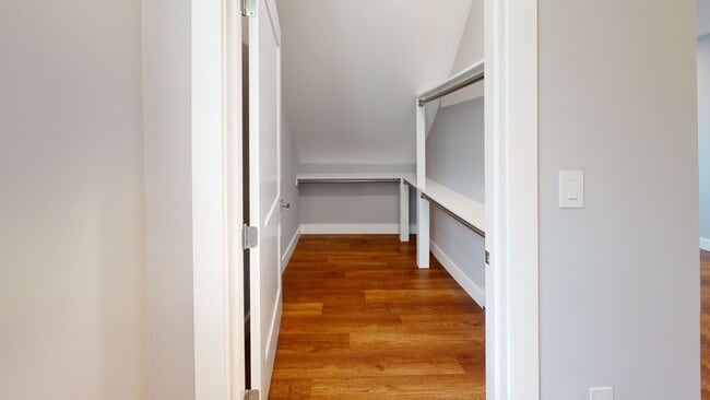 Building Photo - 6BR/6BA in Fort Sanders |Off Campus Housin...
