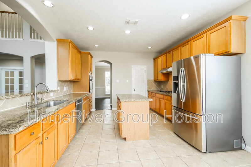 Building Photo - 18722 Racquet Sports Way