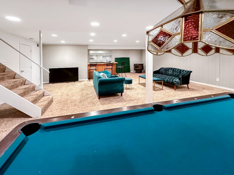 Building Photo - 6636 Isle of Skye Dr