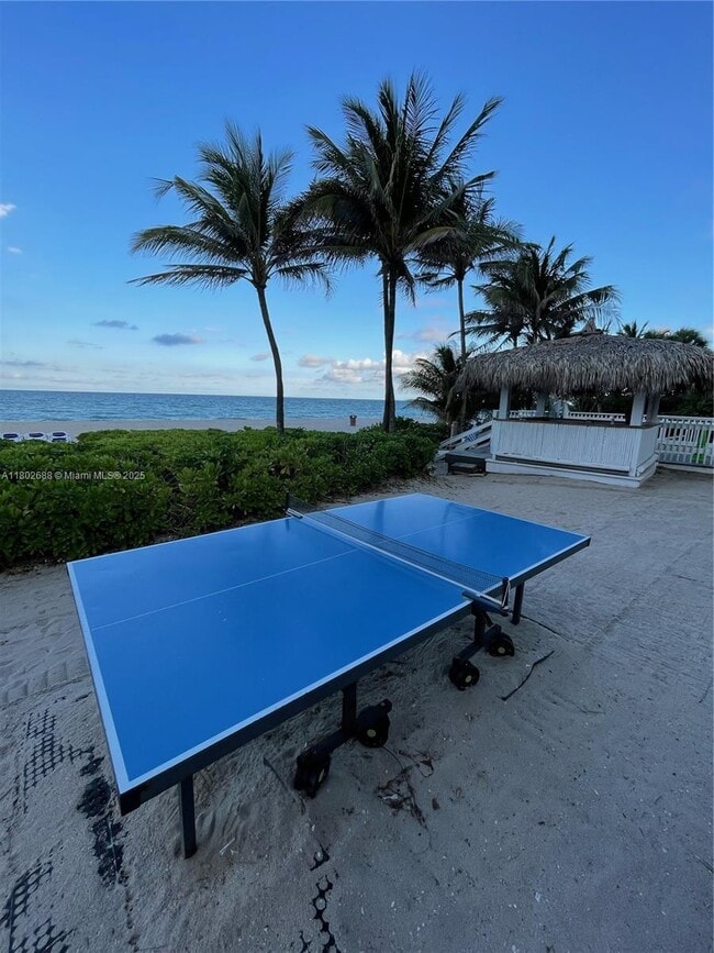 Building Photo - 17375 Collins Ave