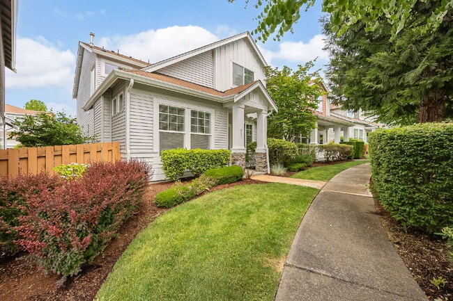 Primary Photo - GATED COMMUNITY OF VERONA in LAKELAND HILLS!