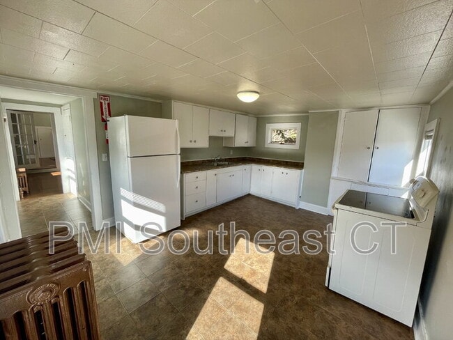 Building Photo - 3 Prospect St