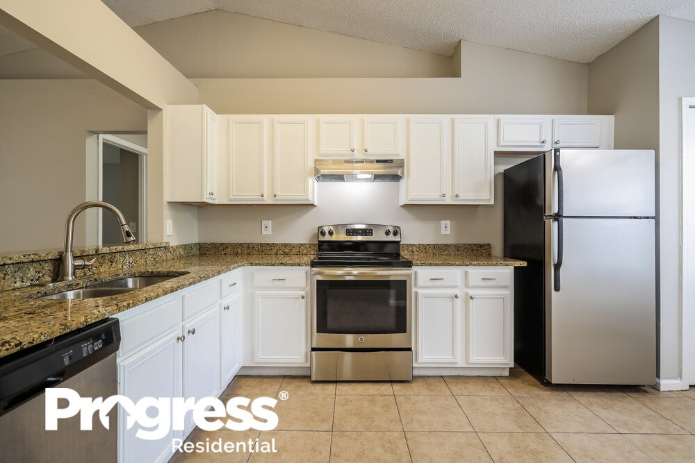 Building Photo - 1615 Twin Oak Ln