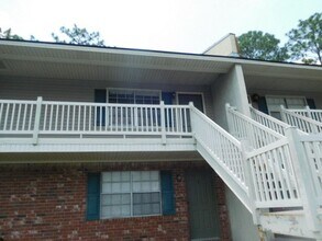 Building Photo - Apartment For Rent