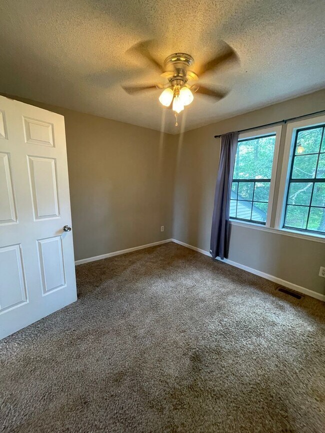 Building Photo - 3404 Doriswood Ct Antioch, TN 37013