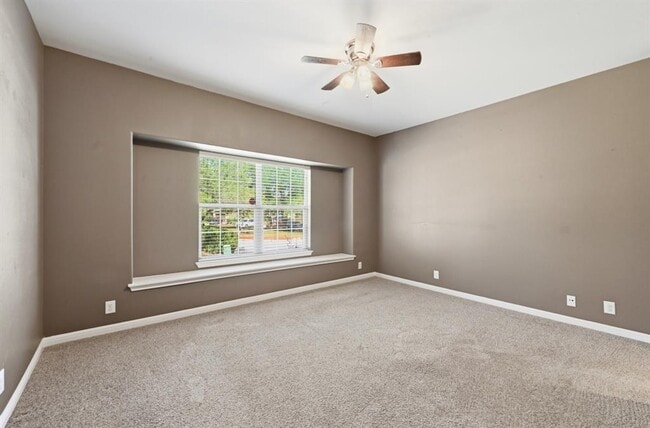 Building Photo - 11417 Lost Maples Trail