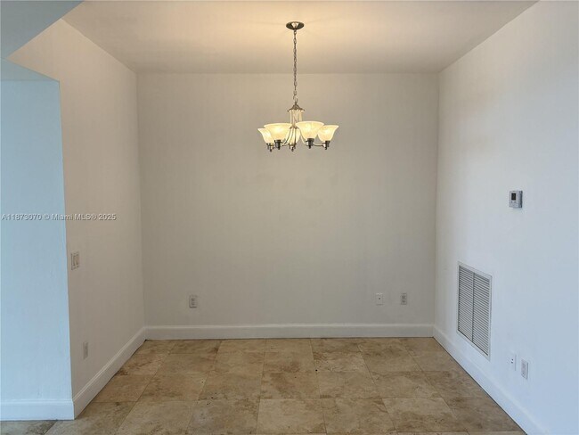 Building Photo - 15051 Royal Oaks Ln